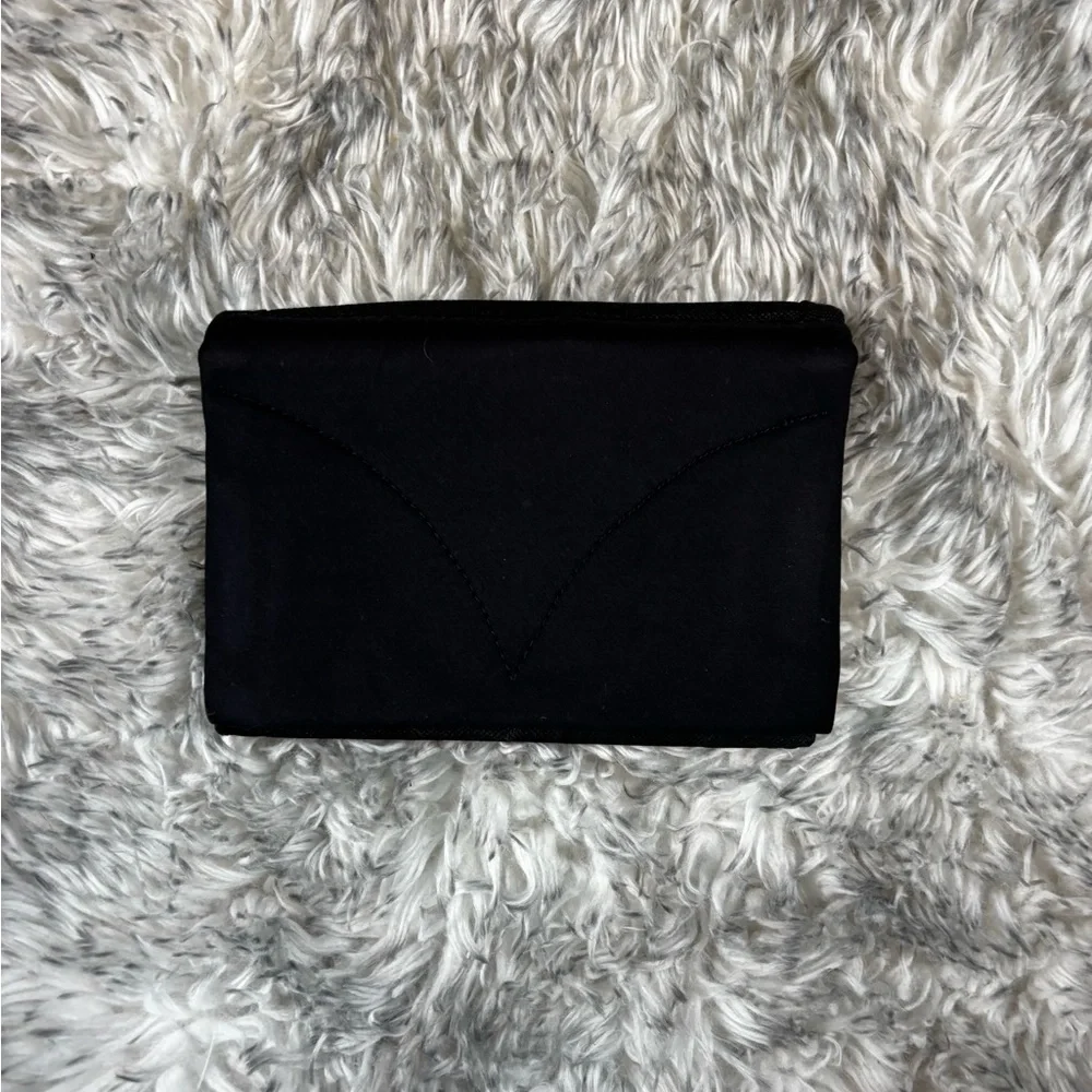Buddy Pouch On The Go Belt Free Magnetic Closure